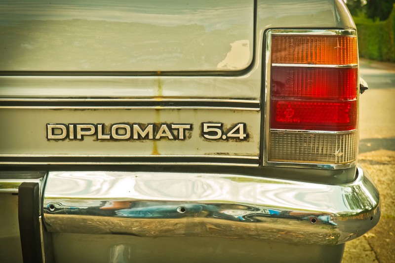 This car is a diplomat. We should all learn from it.
